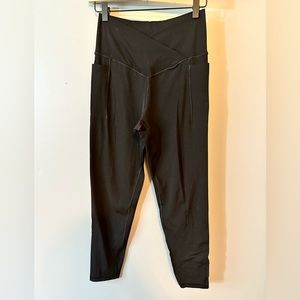 American Eagle Aerie Real Me Crossover 7/8 Leggings